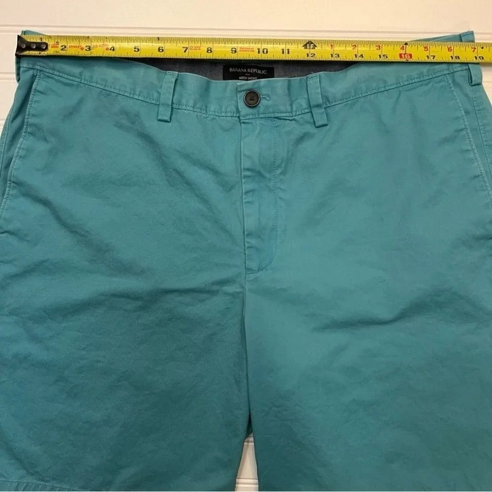 Banana Republic Aiden‎ Shorts Aqua Blue 100% Cotton Flat Front Chino Size 38